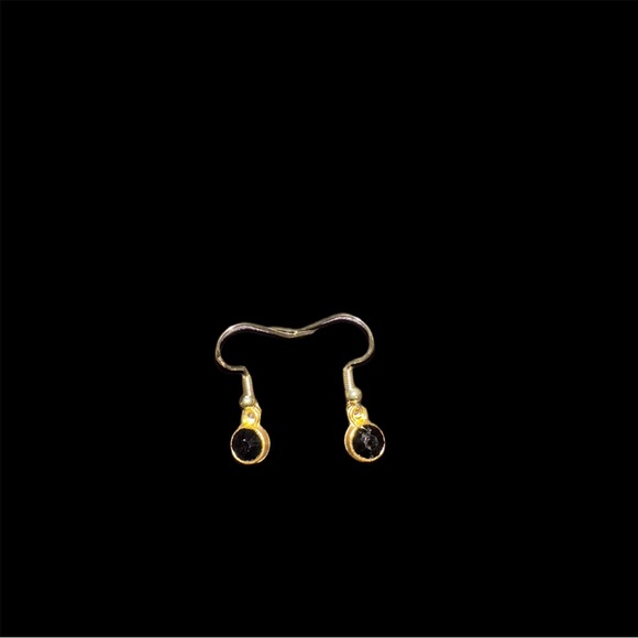 Faux Onyx Wire Hook Earrings in Gold Tone - Picture 2 of 3